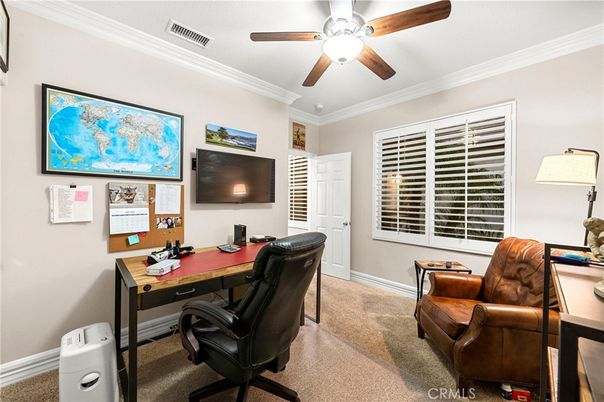Home Office, Interior