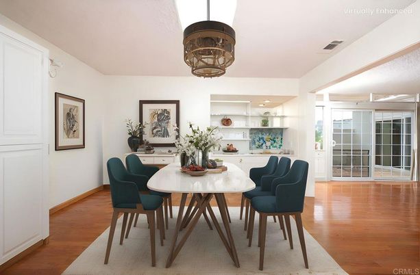 Chandelier, Dining room, Interior, Recessed Lighting, Wood Texture Flooring