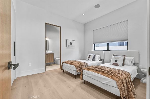 Bathroom, Bedroom, Interior, Recessed Lighting, Wood Texture Flooring