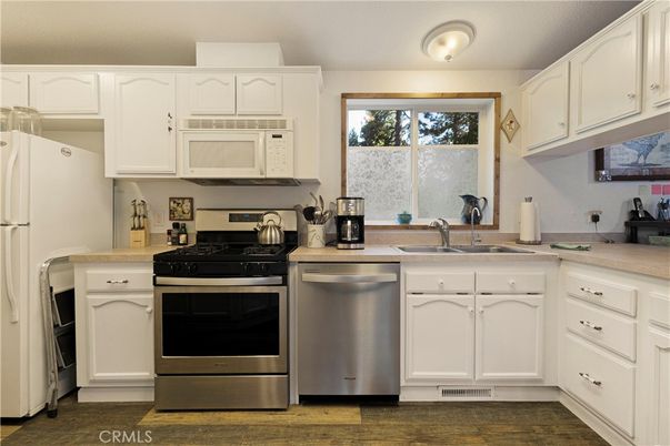 Interior, Kitchen, Stainless Steel Appliances, Wood Texture Flooring