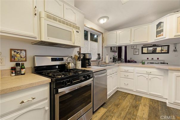 Interior, Kitchen, Stainless Steel Appliances, Wood Texture Flooring