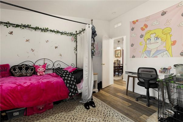 Bedroom, Interior, Pendant Lights, Wood Texture Flooring