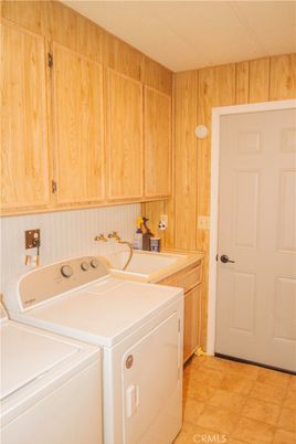 Interior, Washer, Wooden Walls