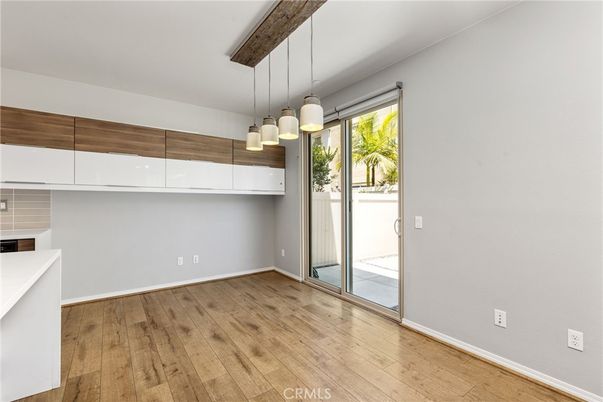 Empty room, Interior, Pendant Lights, Wood Texture Flooring