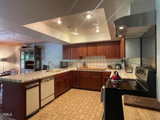 Interior, Kitchen, Recessed Lighting, Tile Countertops
