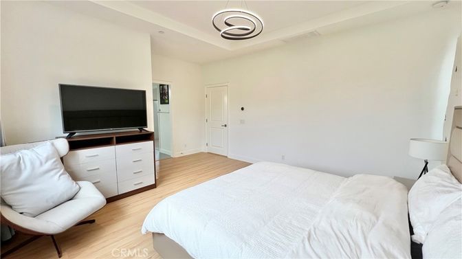 Bedroom, Interior, Pendant Lights, Wood Texture Flooring