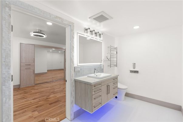 Bathroom, Interior, Recessed Lighting, Wood Texture Flooring