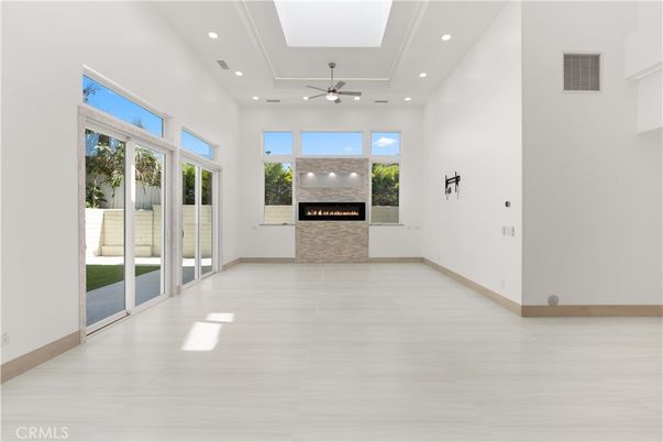 Empty room, Fireplace, Interior, Recessed Lighting