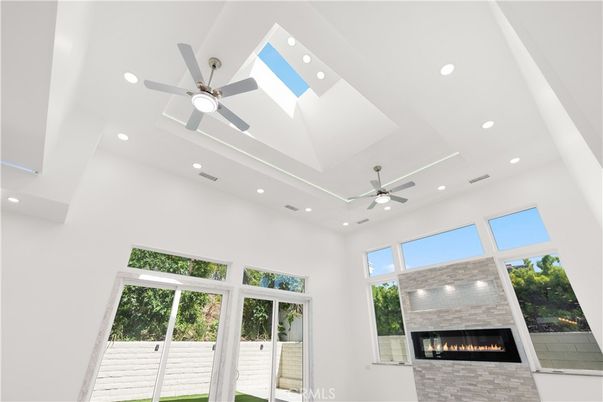 Fireplace, Interior, Recessed Lighting