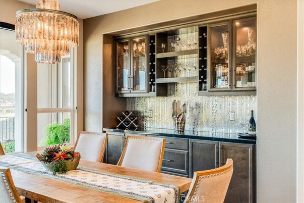 Chandelier, Dining room, Interior