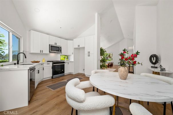 Dining room, Interior, Kitchen, Recessed Lighting, Wood Texture Flooring