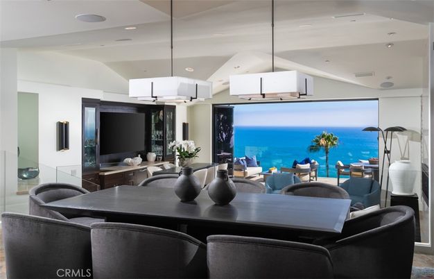 Dining room, Interior, Living room, Pendant Lights, Recessed Lighting, Water