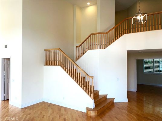 Interior, Pendant Lights, Recessed Lighting, Wood Texture Flooring