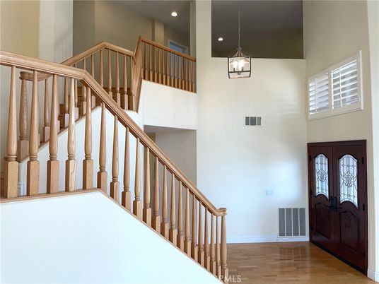 Interior, Pendant Lights, Recessed Lighting, Wood Texture Flooring