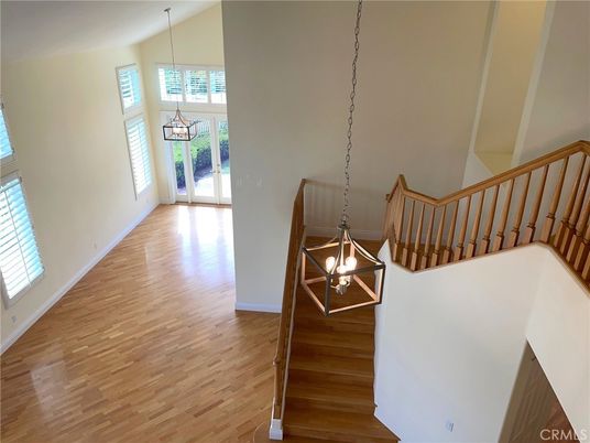 Interior, Pendant Lights, Wood Texture Flooring