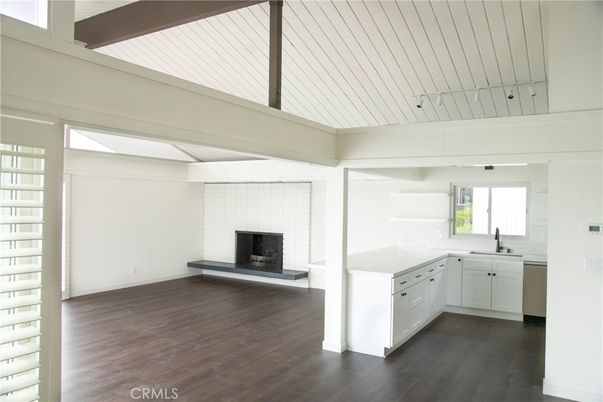 Fireplace, Interior, Kitchen, Wood Texture Flooring
