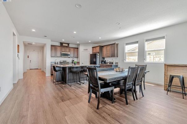 Dining room, Interior, Kitchen, Recessed Lighting, Wood Texture Flooring
