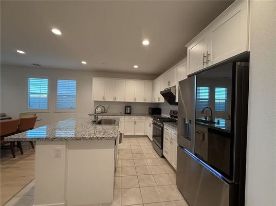Dining room, Interior, Kitchen, Recessed Lighting, Stainless Steel Appliances