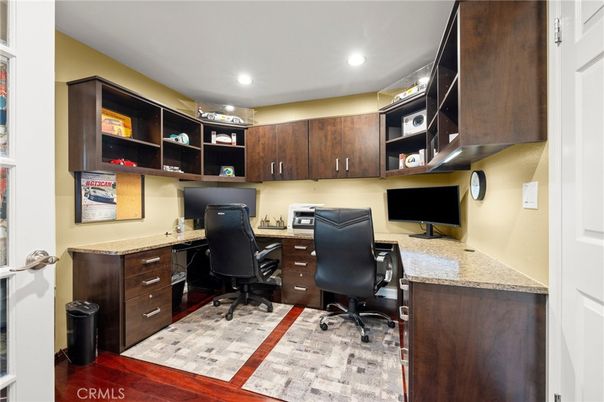 Home Office, Interior, Recessed Lighting, Wood Texture Flooring