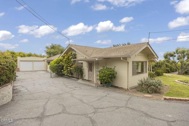 Detached Garage, Exterior