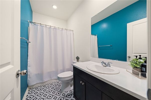 Bathroom, Interior, Recessed Lighting