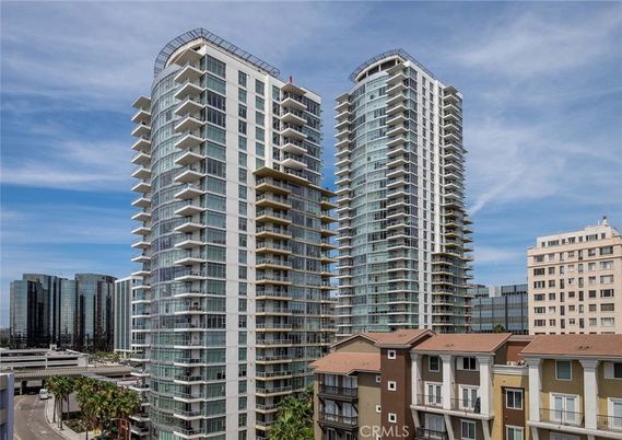 Exterior, Facade, Condo Building