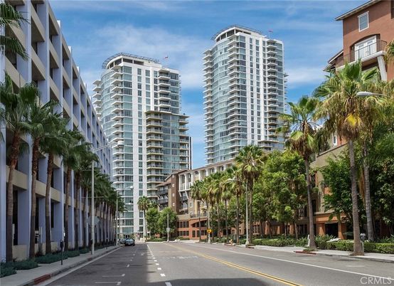 Exterior, Facade, Condo Building