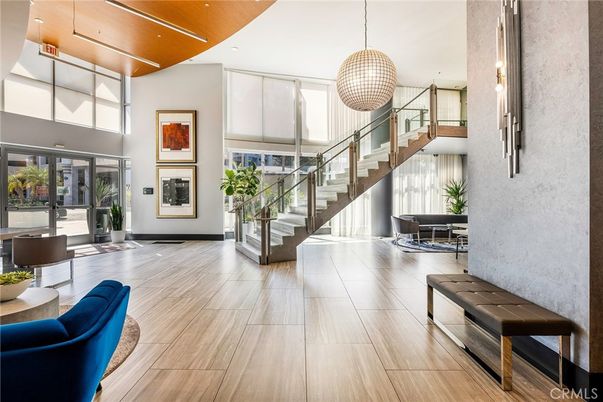 Interior, Pendant Lights, Wood Texture Flooring
