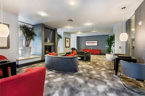 Fireplace, Interior, Living room, Recessed Lighting