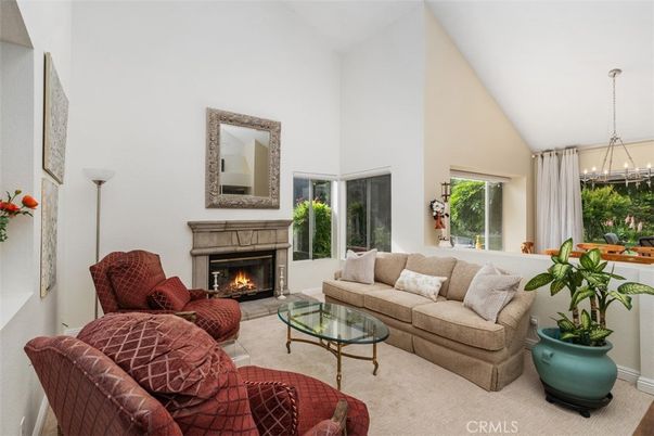 Chandelier, Fireplace, Interior, Living room