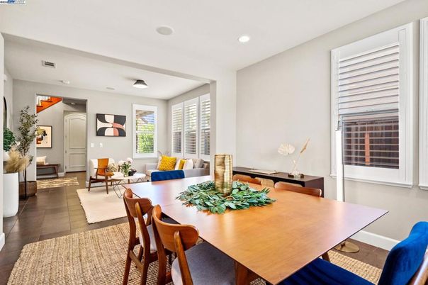 Dining room, Interior, Living room, Recessed Lighting