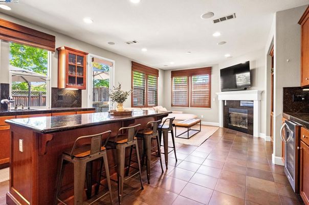 Fireplace, Interior, Recessed Lighting