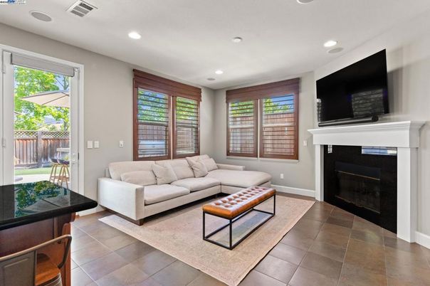 Fireplace, Interior, Living room, Recessed Lighting