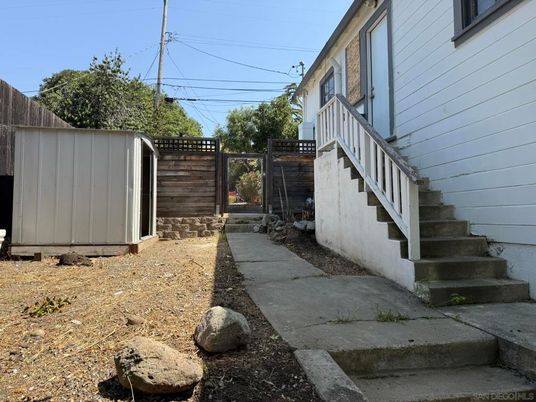 Backyard, Exterior