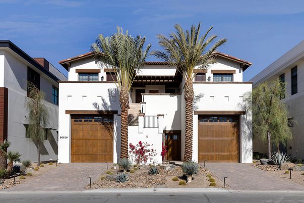 Attached, Exterior, Facade, Mediterranean