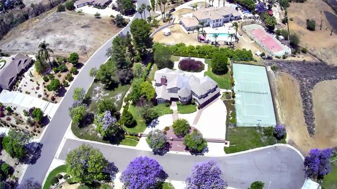 Exterior, Drone
