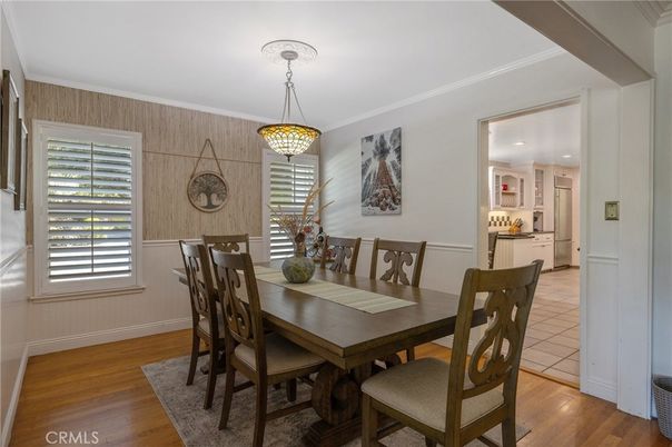 Dining room, Interior, Pendant Lights, Recessed Lighting, Wood Texture Flooring