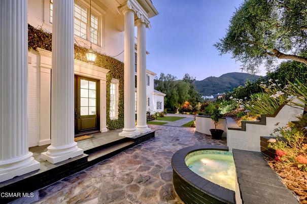 Exterior, Pool, Other