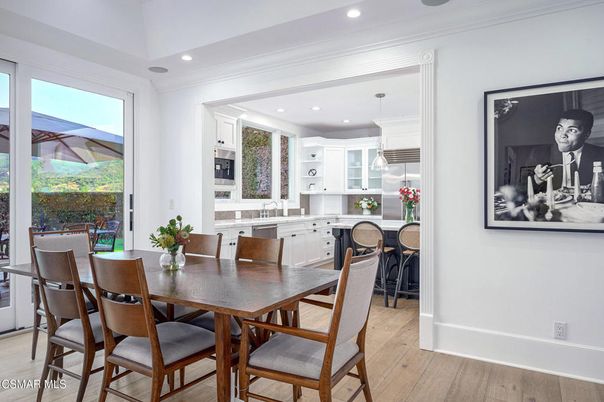 Dining room, Interior, Kitchen, Pendant Lights, Recessed Lighting, Wood Texture Flooring