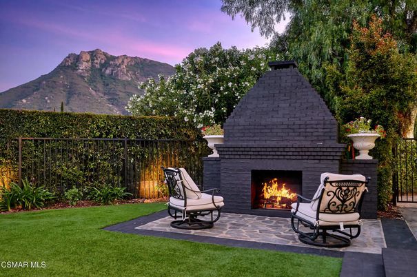 Exterior, Fireplace