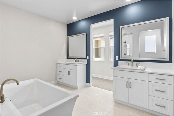 Bathroom, Dual Sink Vanities, Free Standing Baths, Interior, Recessed Lighting