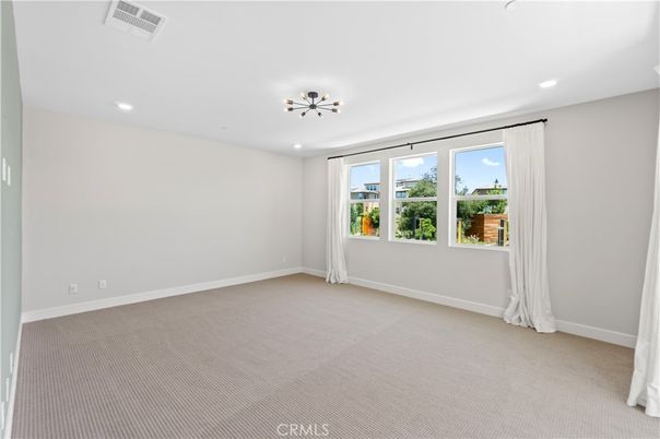 Empty room, Interior, Recessed Lighting