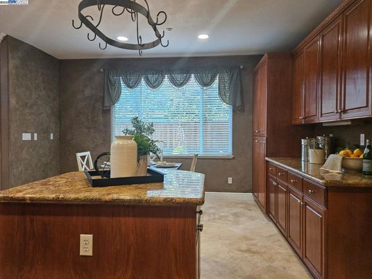 Chandelier, Interior, Kitchen, Recessed Lighting