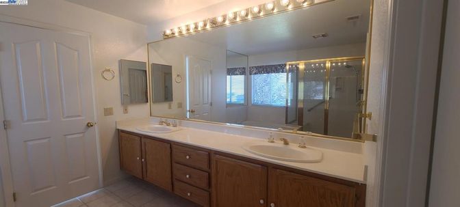 Bathroom, Dual Sink Vanities, Glass Shower, Interior