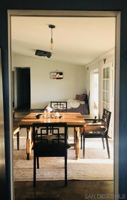 Dining room, Interior