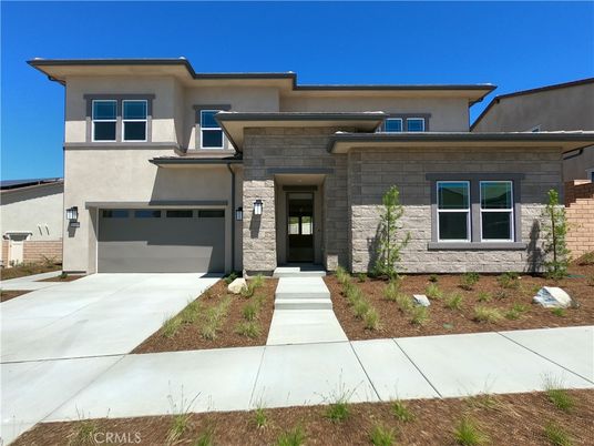 Attached, Exterior, Facade, Modern