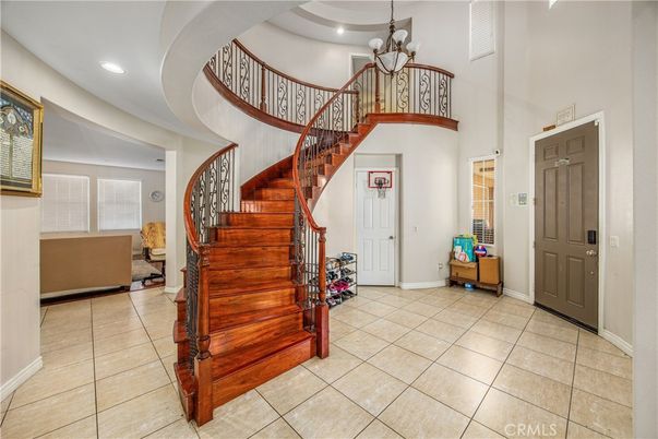 Chandelier, Interior, Recessed Lighting