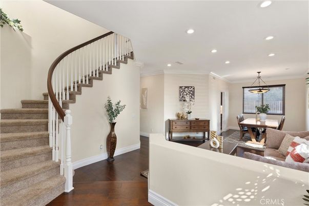 Dining room, Interior, Living room, Pendant Lights, Recessed Lighting, Wood Texture Flooring
