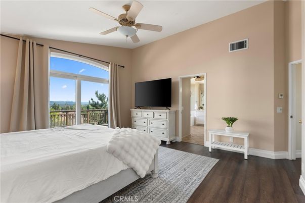 Bedroom, Interior, Water, Wood Texture Flooring