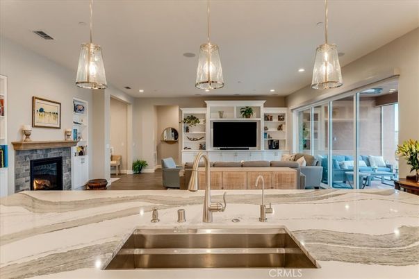 Fireplace, Interior, Kitchen, Pendant Lights, Recessed Lighting